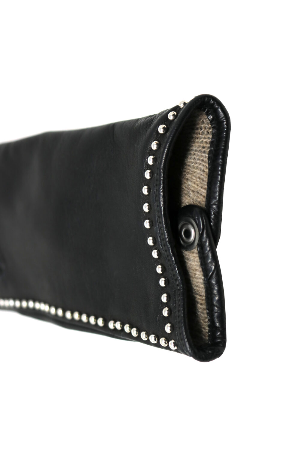 Women gloves 100% lambskin lining in cashmere. Black color with round studs. - Image 4