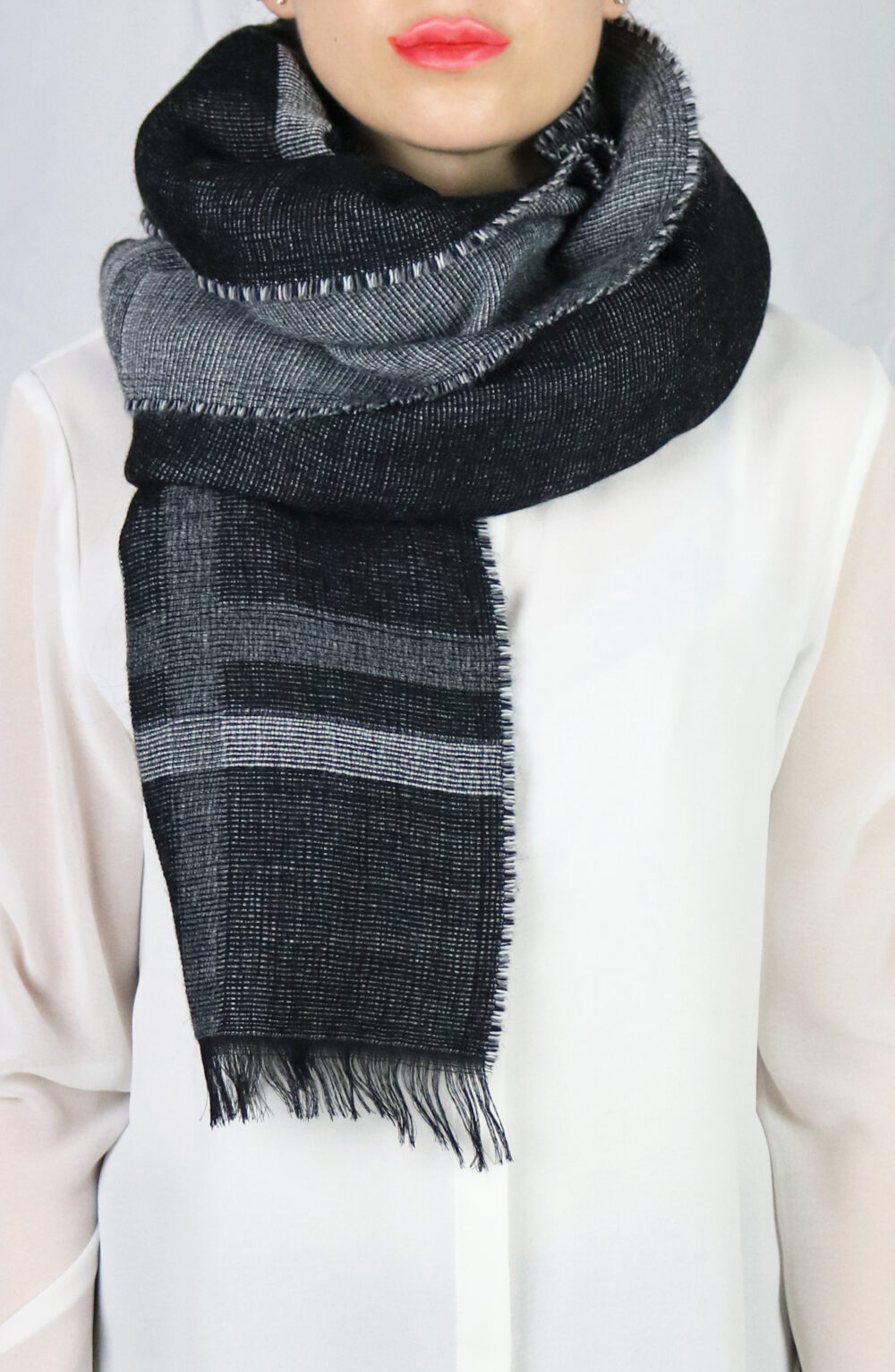 Women Scarf yarn dye, light and dark grey color