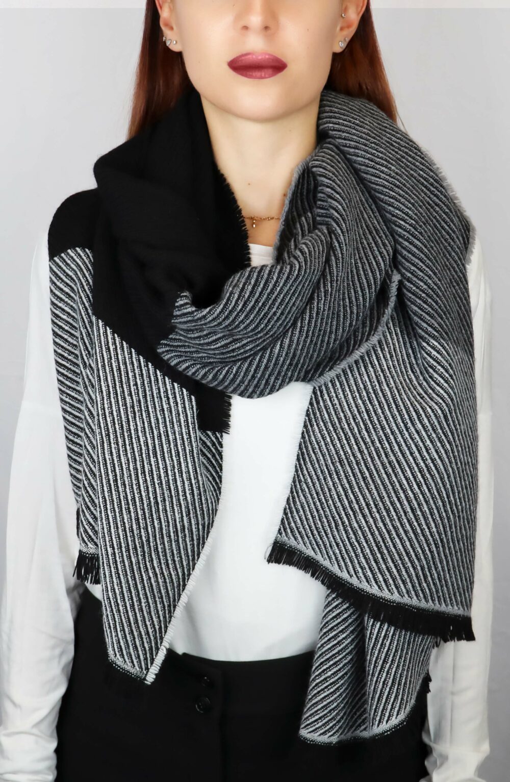 Elegant Women scarf stripped pattern black