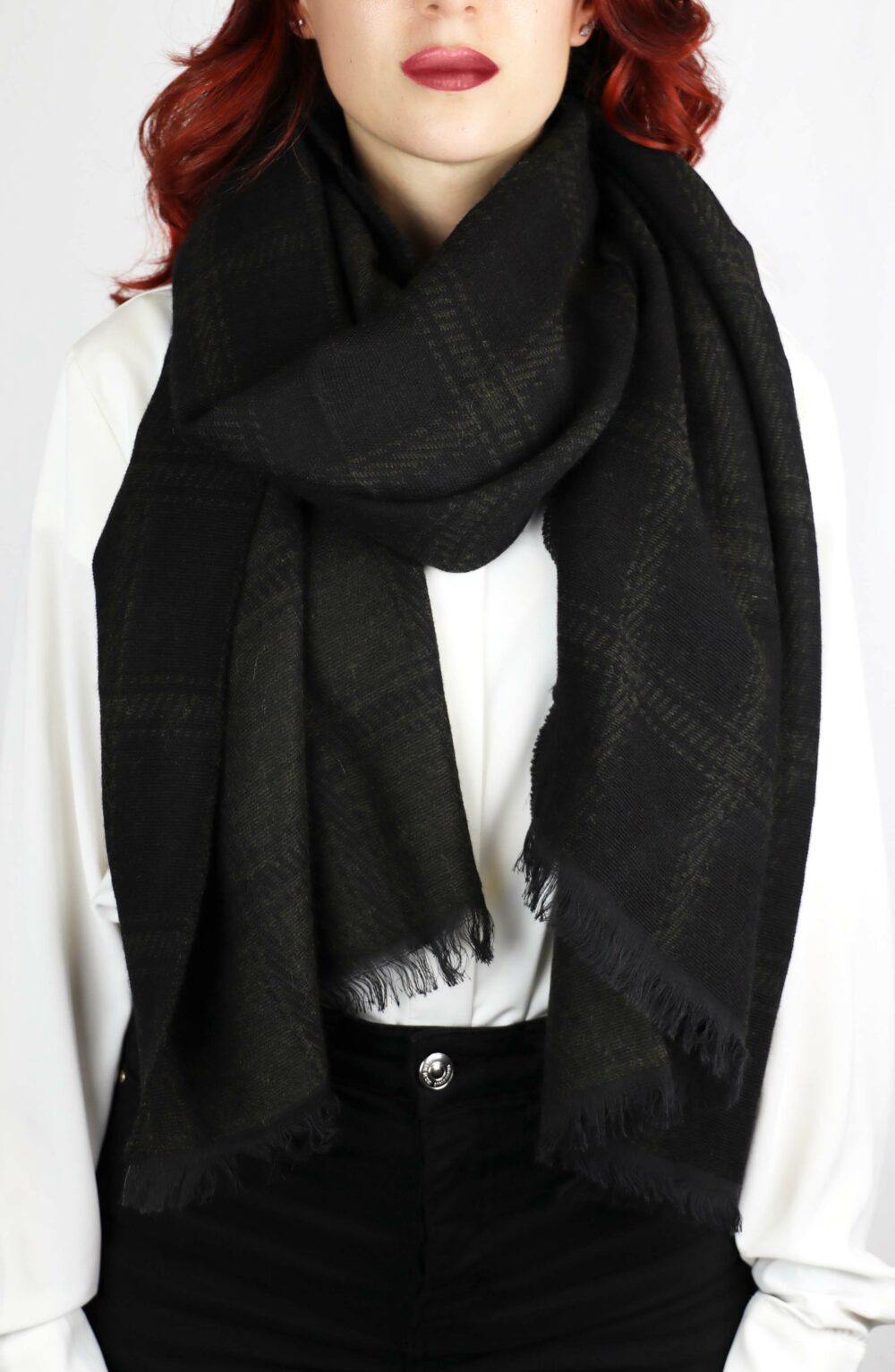 Elegant Women scarf with modern tartan design green