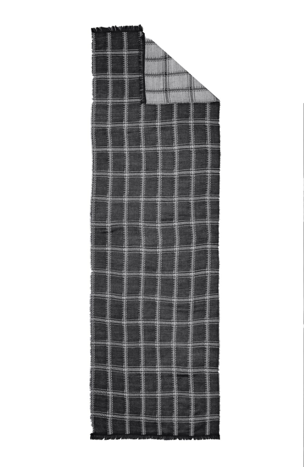 Elegant Women scarf with modern tartan design grey - Image 2